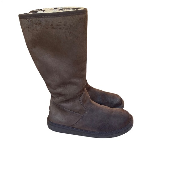 UGG Australia 5683 brown boots size 7 - Picture 1 of 13